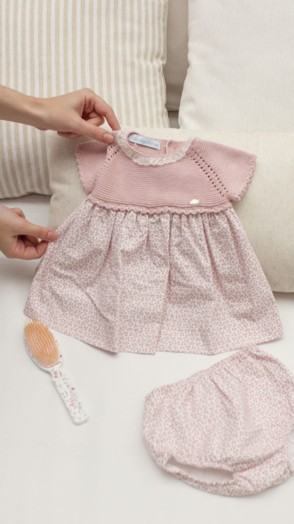 Vestido bebé rosa 100% algodón con estampado delicado y floral de don algodon